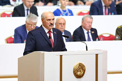 Лукашенко рассказал, как будут развиваться регионы страны