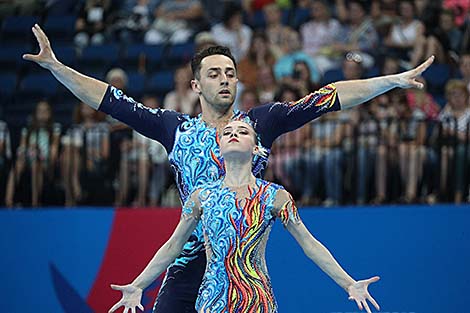 Белорусские акробаты Беляков и Мельник заняли третье место в миксте на II Европейских играх