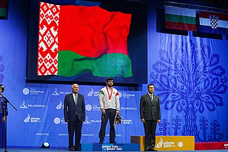 Белорусскому борцу Мураду Гайдарову вручили серебряную медаль Олимпийских игр - 2008