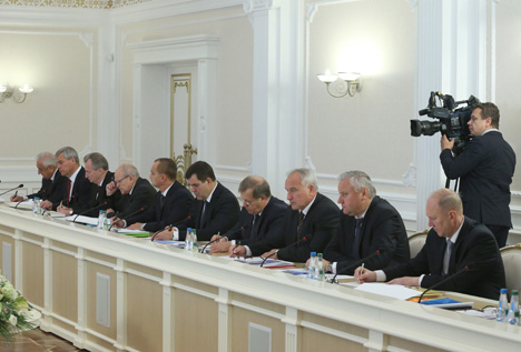 Lukashenko demands strict fulfillment of resolutions of Belarusian People's Congress