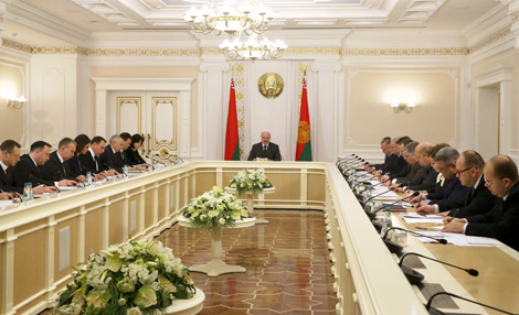 Lukashenko: State apparatus needs continuous personnel renewal