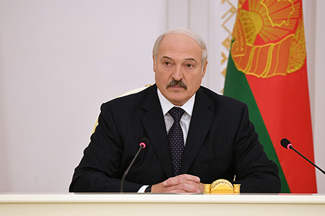 Belarus president urges to step up efforts to develop digital economy