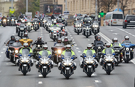 Lukashenko drives Harley-Davidson at H.O.G. Rally Minsk