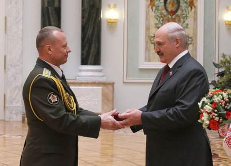 Distinguished Belarusians honored with state awards