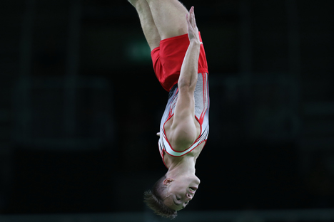 Olympics 2016: Belarus’ Goncharov wins men’s trampoline gold