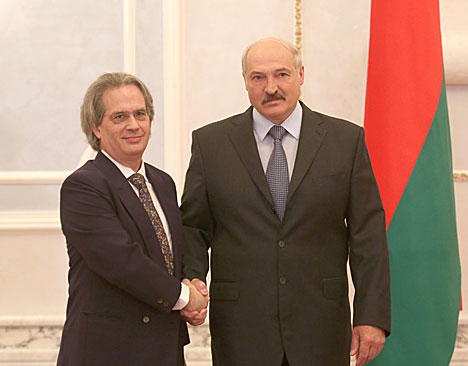 Lukashenko receives credentials from the Ambassador of Argentina to Belarus with concurrent accreditation