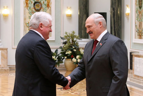 Distinguished Belarusians honored with state awards