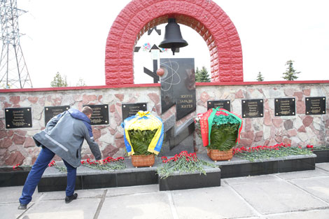 Lukashenko, Poroshenko honor memory of Chernobyl clean-up workers