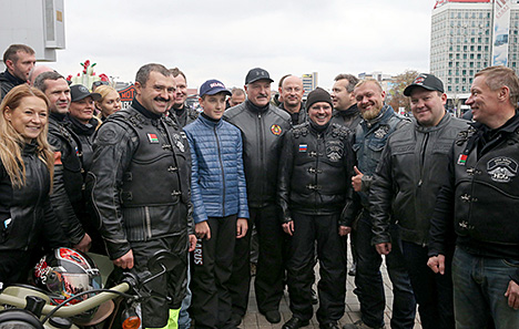 Lukashenko drives Harley-Davidson at H.O.G. Rally Minsk