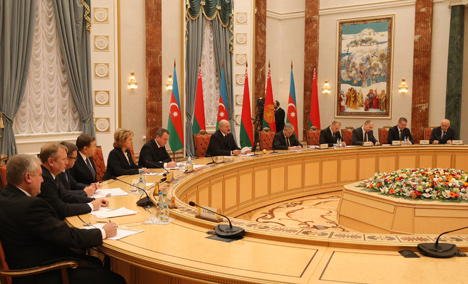 Lukashenko suggests discussing new cooperation areas to Azerbaijan