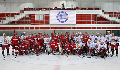 Belarus President Team defeats Team Grodno at national amateur ice hockey tournament