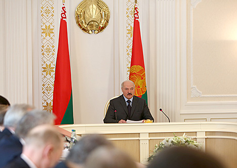 Belarus president in favor of democratic, calm parliamentary elections