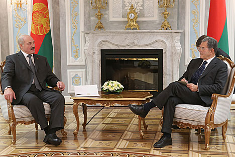 Belarusian President Alexander Lukashenko and Romano Prodi