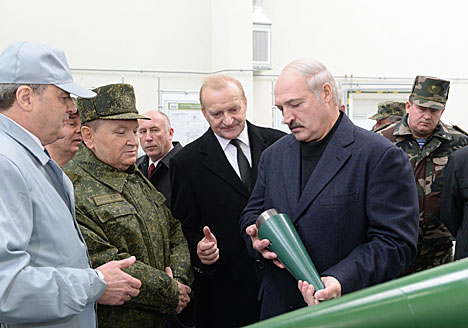 Belarus to stay focused on defense in military affairs