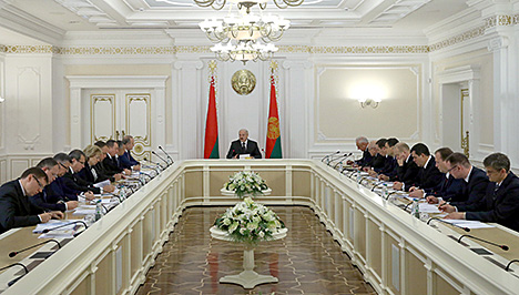 Lukashenko: Arrangements concerning the new IMF loan must not “choke” the nation