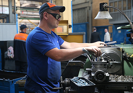 Lukashenko visited the Mogilev-based lift manufacturer OAO Mogilevliftmash