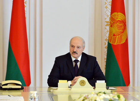 Lukashenko holds session to discuss creation of public security monitoring system