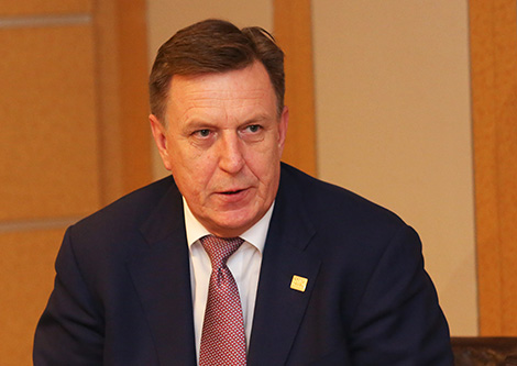 Belarusian Prime Minister Andrei Kobyakov meets with Latvian Prime Minister Maris Kucinskis in Budapest