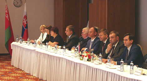 During the meeting. Photo by the Ministry of Foreign Affairs