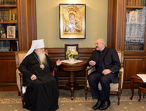 Lukashenko meets with Metropolitan Filaret Lukashenko meets with Metropolitan Filaret