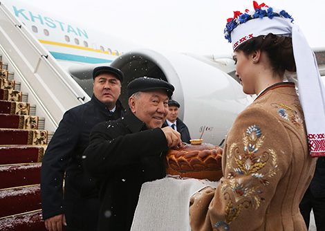 Nazarbayev arrives in Belarus on official visit