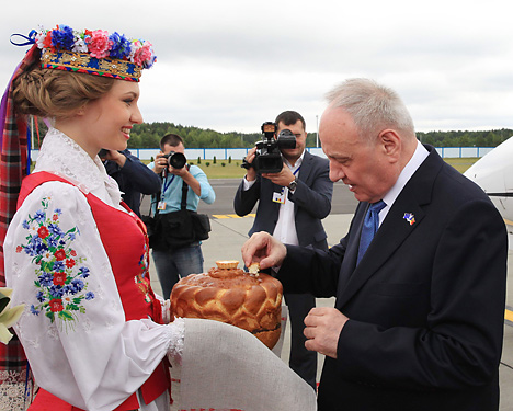 Moldova’s President arrives in Belarus on official visit