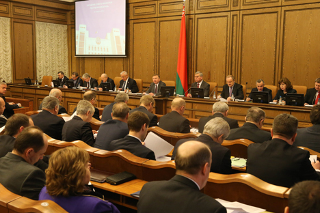 Kobyakov urges to tap into internal economic reserves, mobilize personnel