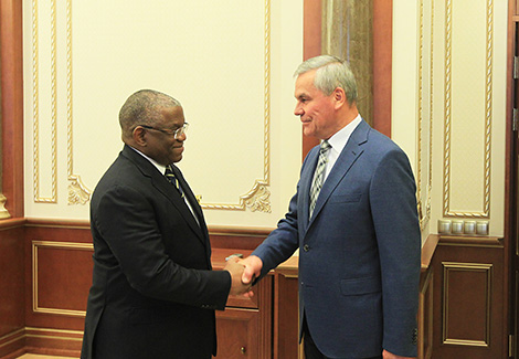 Leadership of Angola’s National Assembly invited to visit Belarus