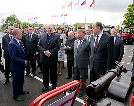 Lukashenko during a visit to Minsk Tractor Works
