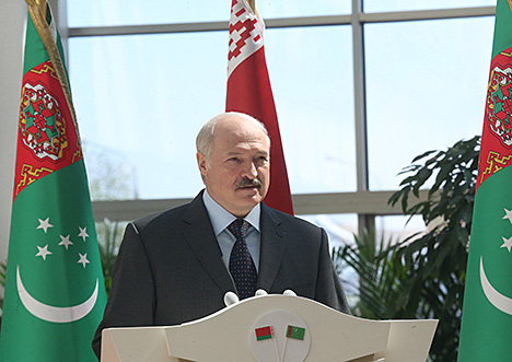 Лукашенко: Посольство Туркменистана в Беларуси должно стать центром двустороннего сотрудничества