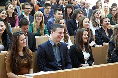 Студенты на семинаре с Президентом Беларуси Александром Лукашенко