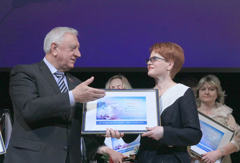 В республиканском конкурсе "Женщина года-2015" победили 35 представительниц всех регионов Беларуси