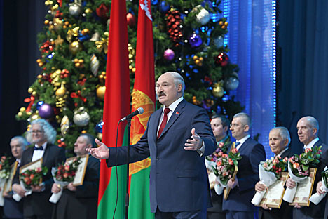 Лукашенко: Вручение премии "За духовное возрождение" и спецпремий открывает Год культуры