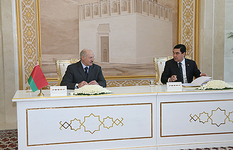Лукашенко и Бердымухамедов приняли участие в церемонии открытия комплекса зданий посольства Туркменистана в Минске
