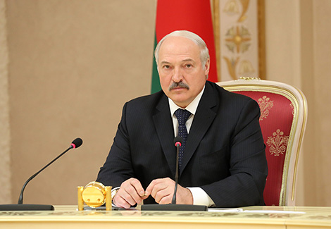 Лукашенко: Беларусь выступает за скорейшее оснащение КСОР новейшими образцами вооружения и военной техники