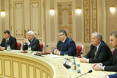 Переговоры с губернатором Ставропольского края России Владимиром Владимировым