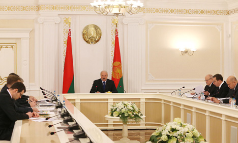 Лукашенко требует повысить эффективность использования госимущества
