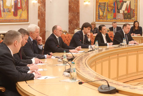 Александр Лукашенко на встрече с губернатором Челябинской области России Борисом Дубровским