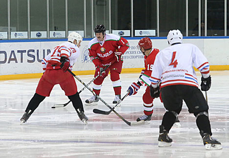 Команда Президента обыграла гродненчан в матче Республиканских соревнований среди любителей хоккея