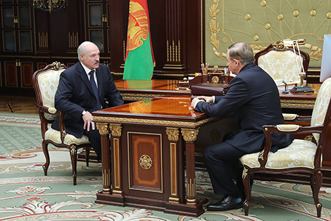 Развитие АПК, Оршанского района и создание производств - Лукашенко принял с докладом Шеймана