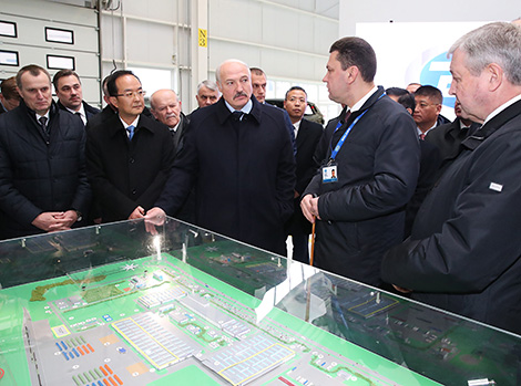 Лукашенко поручил правительству и руководству Минской области заняться развитием Жодино