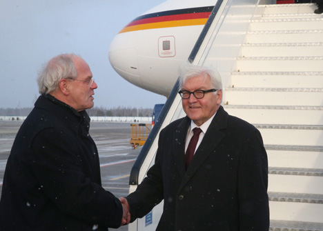 Посол Германии в Беларуси Петер Деттмар и министр иностранных дел Германии Франк-Вальтер Штайнмайер
