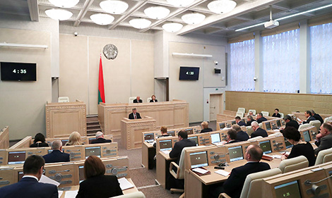 Совет Республики принял к сведению декрет о развитии предпринимательства