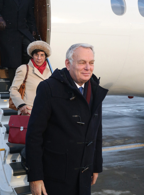 Министр иностранных дел Франции прибыл на переговоры в Минск