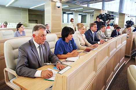 Совет Республики одобрил ратификацию двух соглашений о финансировании ТГС по программе Евросоюза