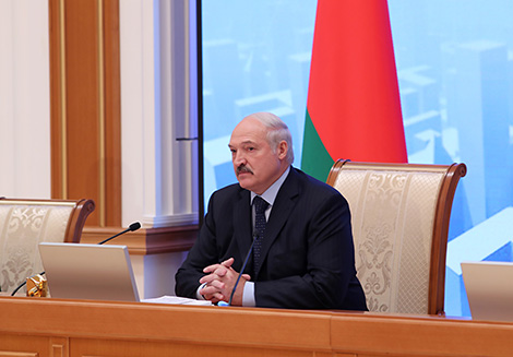 Лукашенко не против конкуренции на рынке коммунальных услуг, но не в угоду сомнительным компаниям