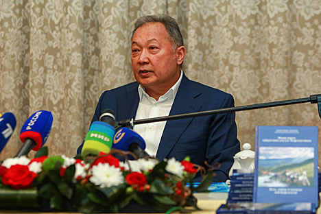 Former Kyrgyzstan leader presents his memoirs in Minsk