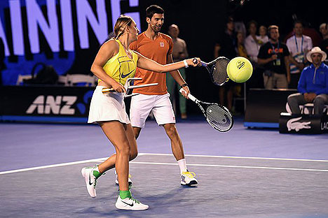 Azarenka partakes in Kids Tennis Day