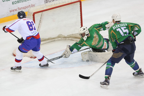 Slovakia steamrolls Russia 12:0 during Christmas ice hockey tournament in Minsk