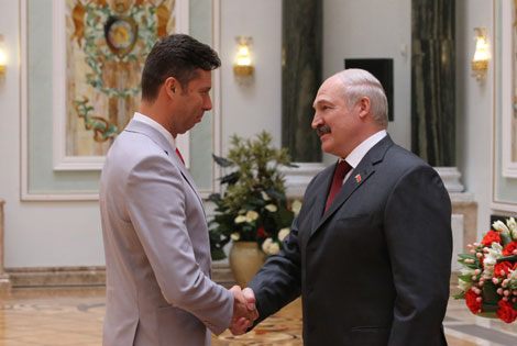 Azarenka, Samsonov receive Orders of Honor